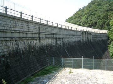 烏原立ヶ畑堰堤