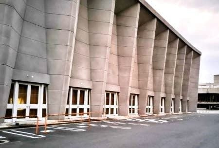 建築家丹下健三による今治市公会堂