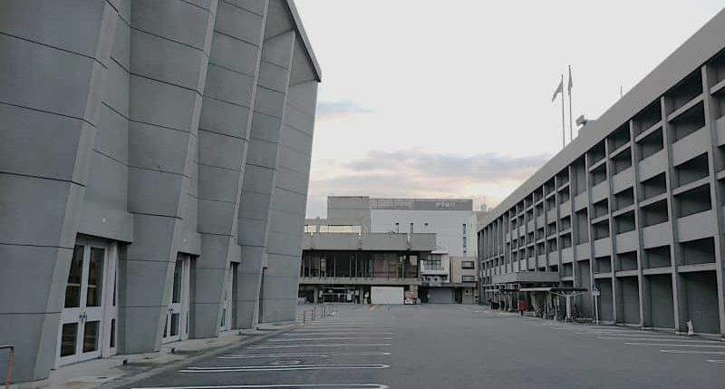 建築家丹下健三が設計した今治市公会堂