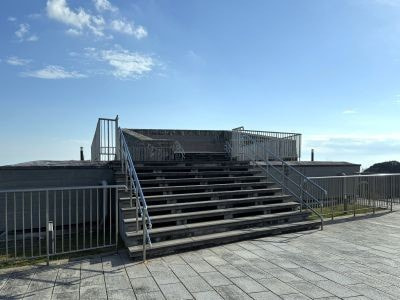 建築家丹下健三が設計した若人の広場公園