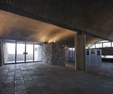 建築家丹下健三が設計した若人の広場公園