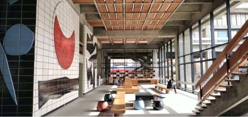 高松のモダニズム建築香川県庁舎東館ロビー