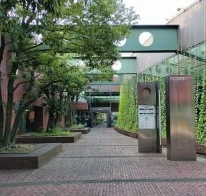 建築家谷口吉生による金沢市立玉川図書館