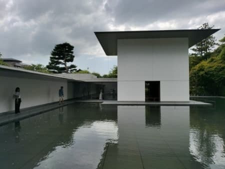 鈴木大拙館　思索空間の棟