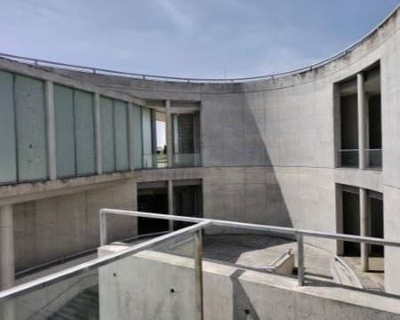 淡路夢舞台　円形フォーラム