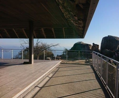 有名建築家による瀬戸内の展望台の一つ弥山展望台からの風景