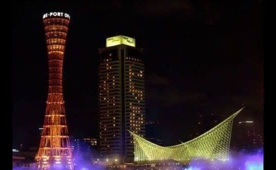 有名建築家による瀬戸内の展望台の一つ神戸ポートタワー夜景