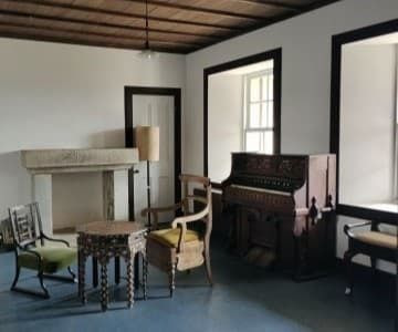 鍋島灯台退息所