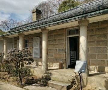 鍋島灯台退息所