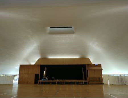 直島ホールの舞台