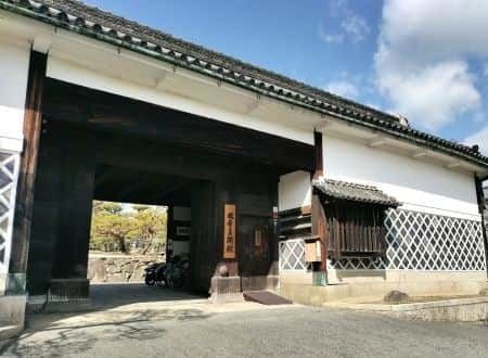 林原美術館長屋門