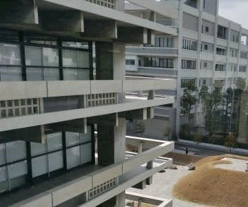 香川県庁舎東館ベランダ