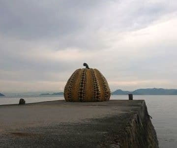 草間彌生「黄色い南瓜」