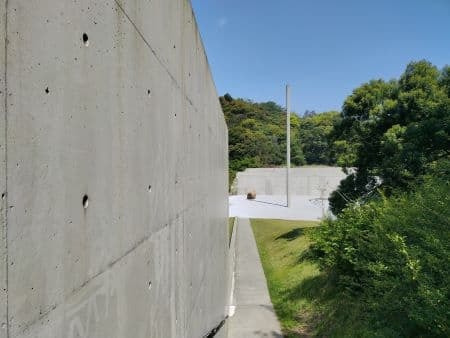 建築家安藤忠雄による李禹煥美術館