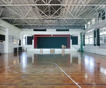 直島小学校体育館