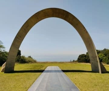 瀬戸内の現代アートが楽しめる李禹煥美術館