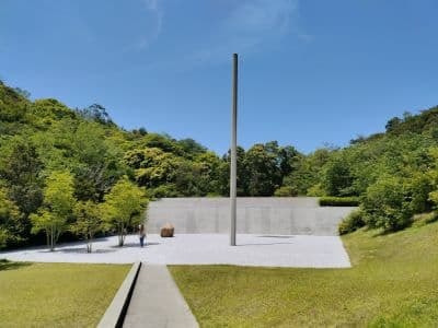 瀬戸内の現代アートが楽しめる李禹煥美術館