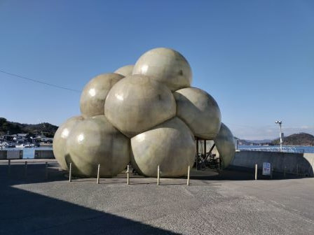 建築家ユニットSANAAによる金沢21世紀美術館