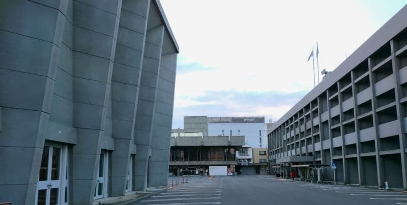 今治市役所と公会堂