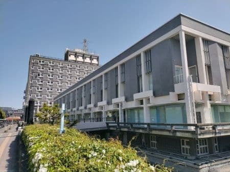 建築家村野藤吾による尼崎市庁舎