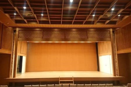 建築家大江宏による香川県文化会館の３階芸能ホール