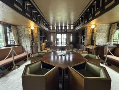 フランク・ロイド・ライトによる旧山邑家住宅の応接