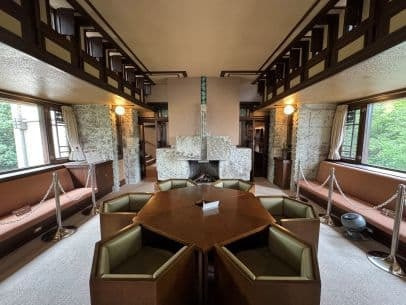 フランク・ロイド・ライトによる旧山邑家住宅の応接