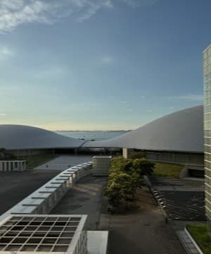 建築家ユニットSANAAによる香川県立アリーナ