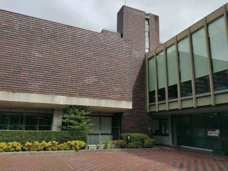 山口県立図書館