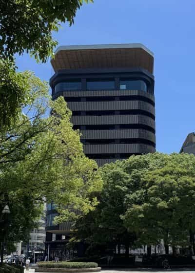 建築家三分一博志のおりづるタワー