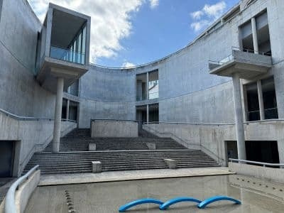 淡路夢舞台楕円フォーラム