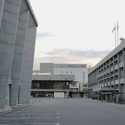 建築家丹下健三が設計した今治市公会堂