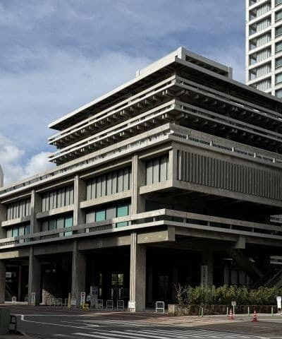 瀬戸内の名建築の一つ建築家丹下健三による香川県庁舎東館