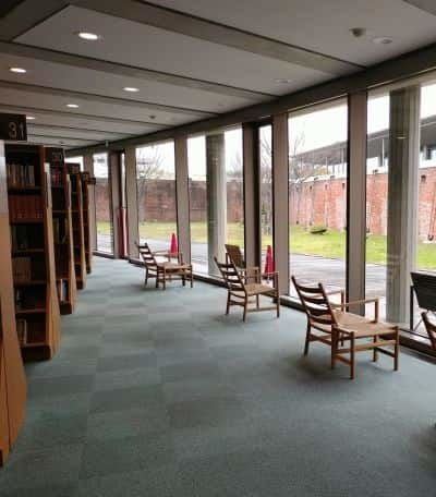 瀬戸内の名建築の一つ建築家鬼頭梓による洲本図書館