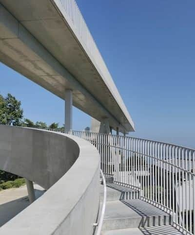 瀬戸内の名建築の一つ建築家青木淳によるPEAK